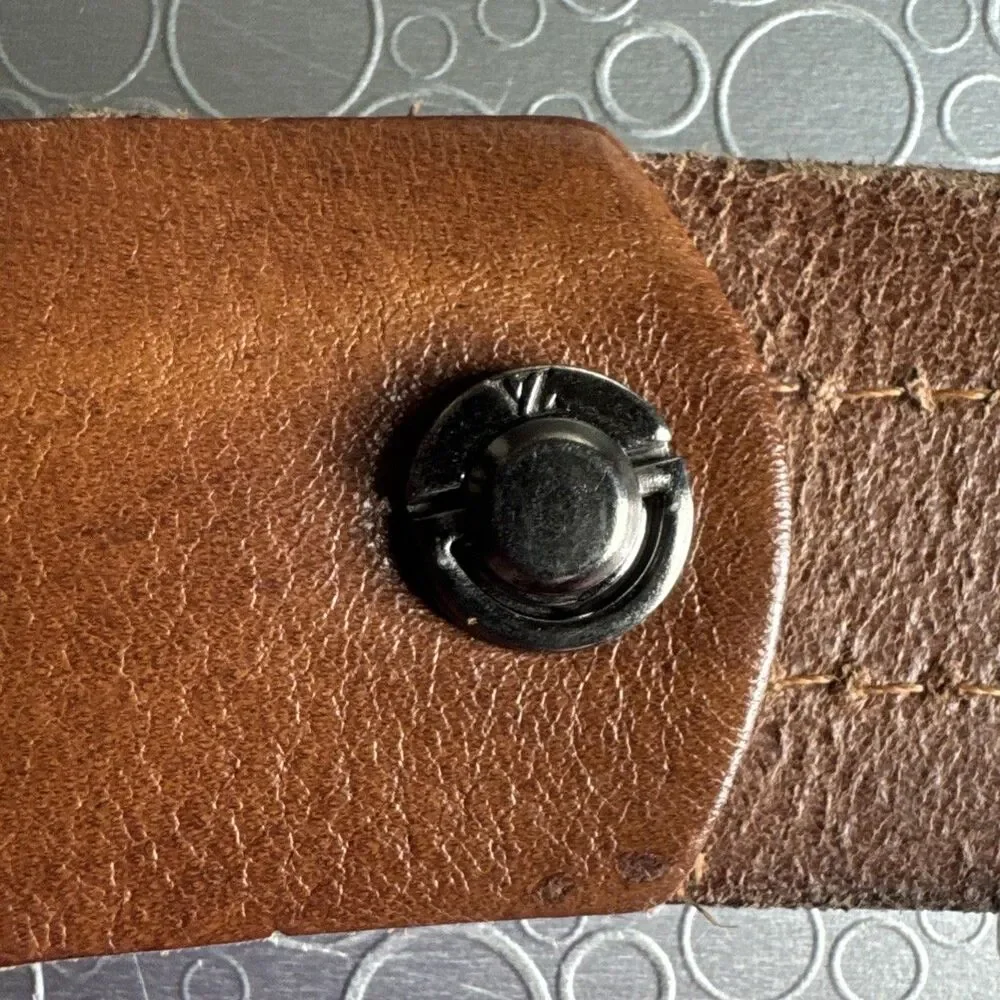 Velez buckle person